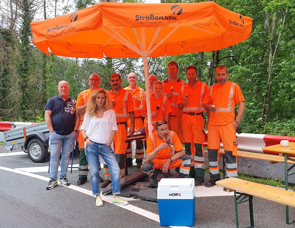 sm_burscheid_jungs_in_orange_04.jpg
