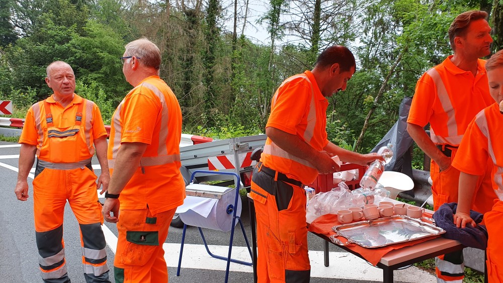 sm_burscheid_jungs_in_orange_05.jpg