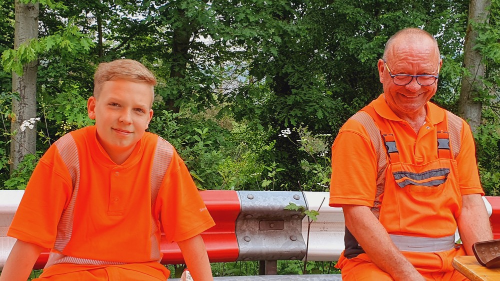 sm_burscheid_jungs_in_orange_11.jpg