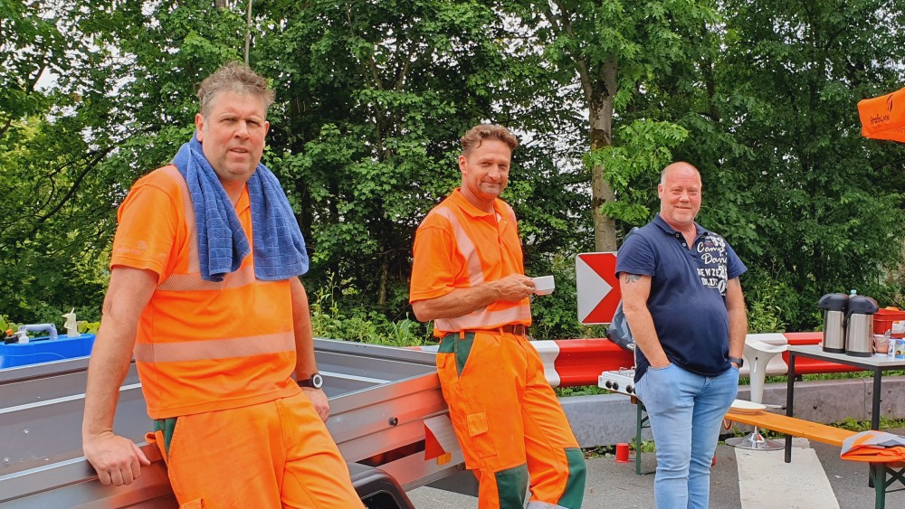 sm_burscheid_jungs_in_orange_14.jpg