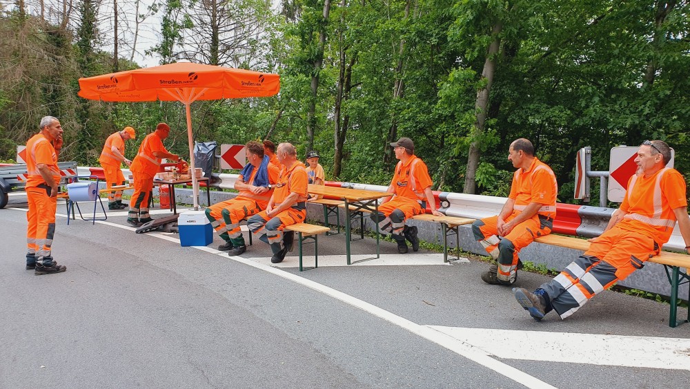 sm_burscheid_jungs_in_orange_17.jpg